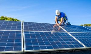 Installation et mise en production des panneaux solaires photovoltaïques à Plomeur